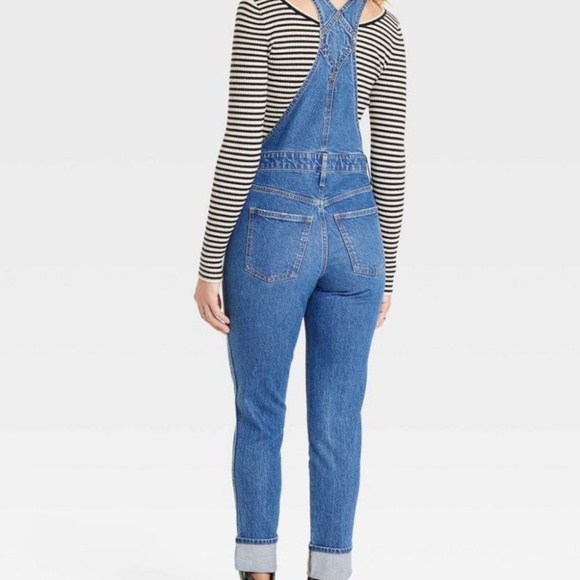 Universal Thread Medium Wash Denim Overalls - Picture 2 of 2
